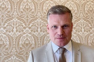 U Turka si podávají dveře velvyslanci autoritářů, u Konečné Číňané - Novinky